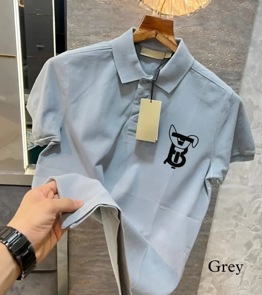 BURBERRY COLLAR T-SHIRT